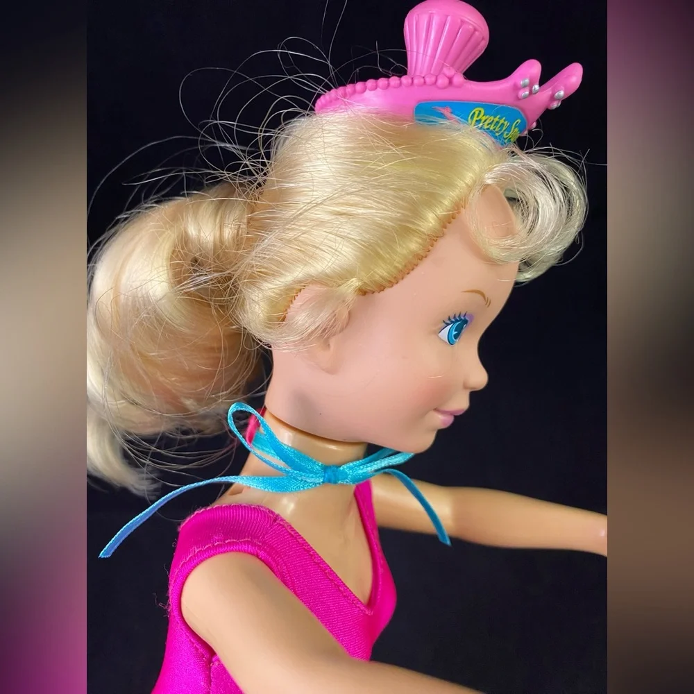 Vintage 1996 Toy Biz Pretty Sparkle Dancer Doll Toy  Works Watch Video